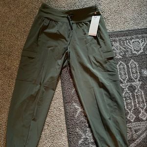 Brand New! Calia by Carrie Underwood Green Joggers xs